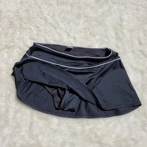 Swim Skort. Small Tropical Escape. Low Rise. Black. White. EUC.